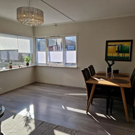 Central,free Parking And 10 Min Walk To Train Station Drammen