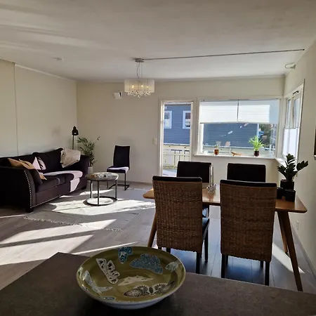 Διαμέρισμα Central,free Parking And 10 Min Walk To Train Station *